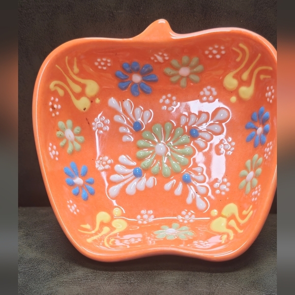 Beautiful Colorful Ozen Ceramic Set of 3 Hand-crafted in Turkey Mini Dishes ✨️ - Picture 4 of 10